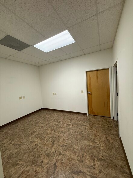 More Photos Of 4125 Independence Dr, Schnecksville Flex For Lease