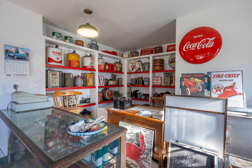 More Photos Of 2272 Main St, Essex Marina For Sale