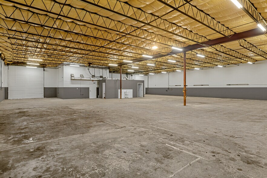 More Photos Of 1053 Grubb St, San Antonio Service For Lease