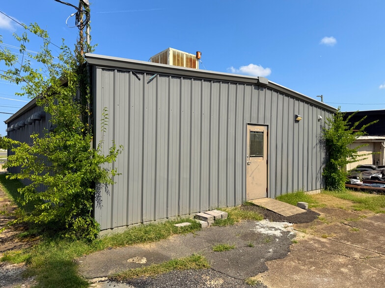 More Photos Of 3034 Central Ave, Hot Springs National Park Freestanding For Sale