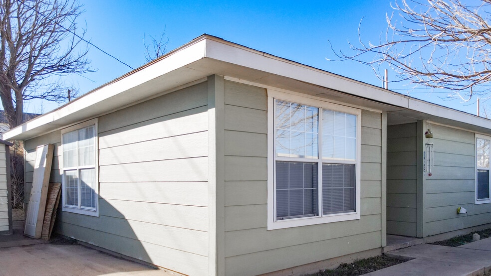 More Photos Of 900 Scurry St, Big Spring Apartments For Sale