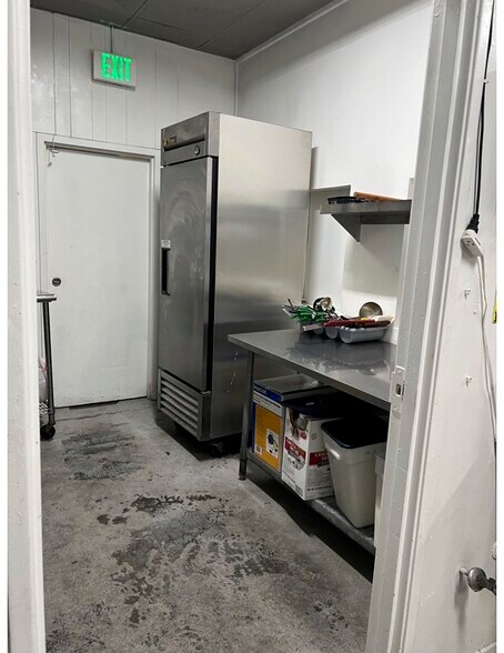 More Photos Of 2806-2812 E Washington Blvd, Los Angeles Restaurant For Lease