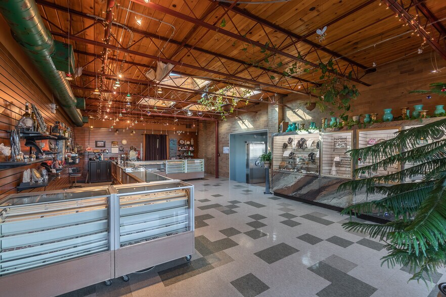 More Photos Of 26000 Chardon Rd, Richmond Heights Freestanding For Sale