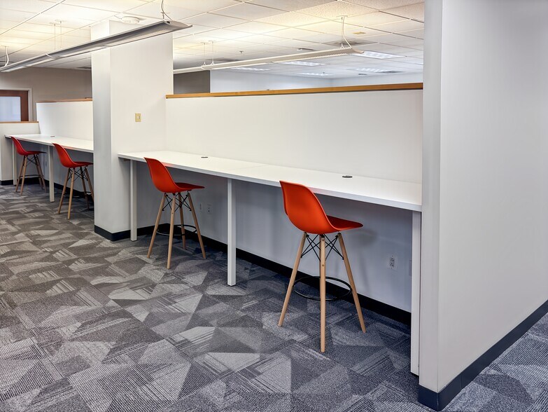 More Photos Of 20937 Ashburn Rd, Ashburn Coworking Space