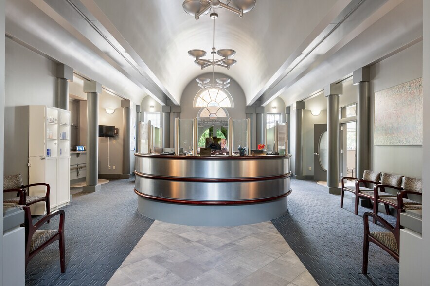 More Photos Of 500 Chadwick St, Sewickley Medical For Sale