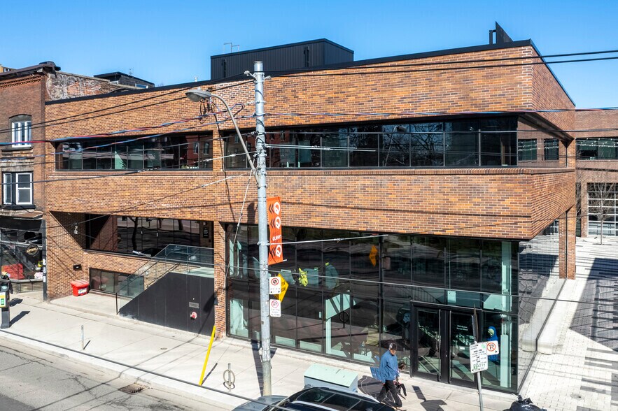Primary Photo Of 946-952 Queen St W, Toronto Office For Lease