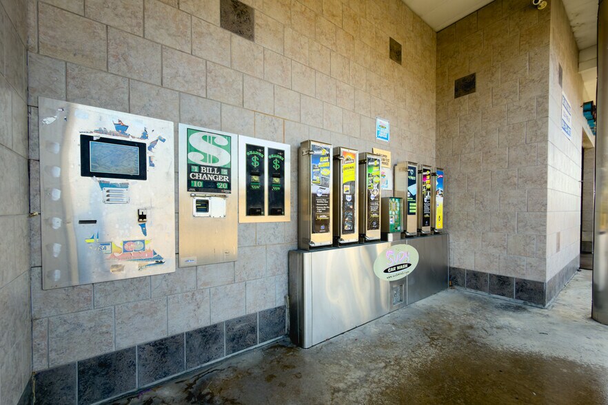 More Photos Of 2224 Pike Ave, North Little Rock Carwash For Sale