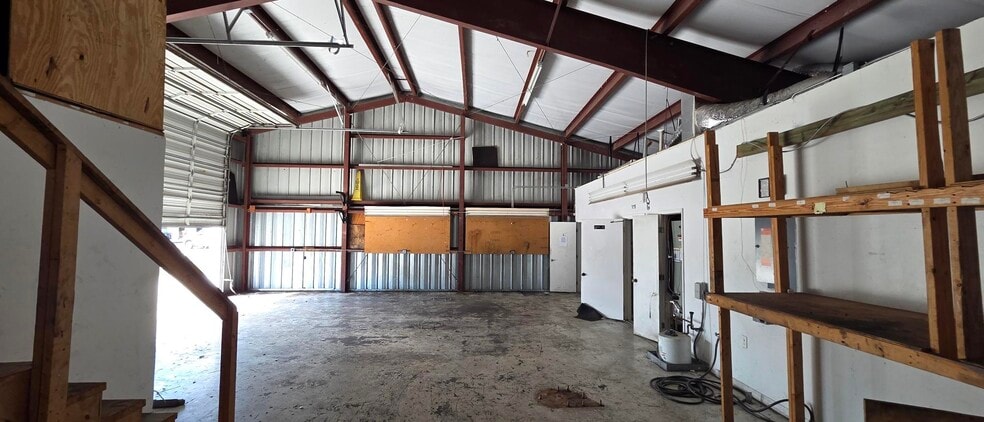 More Photos Of 17341 Alico Center Rd, Fort Myers Warehouse For Lease