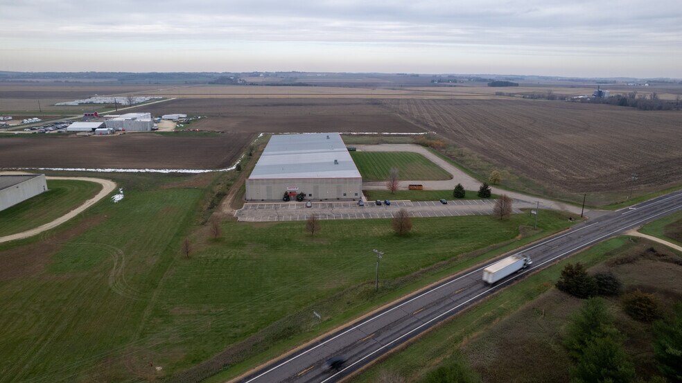 More Photos Of 3310 MN-20, Cannon Falls Distribution For Sale