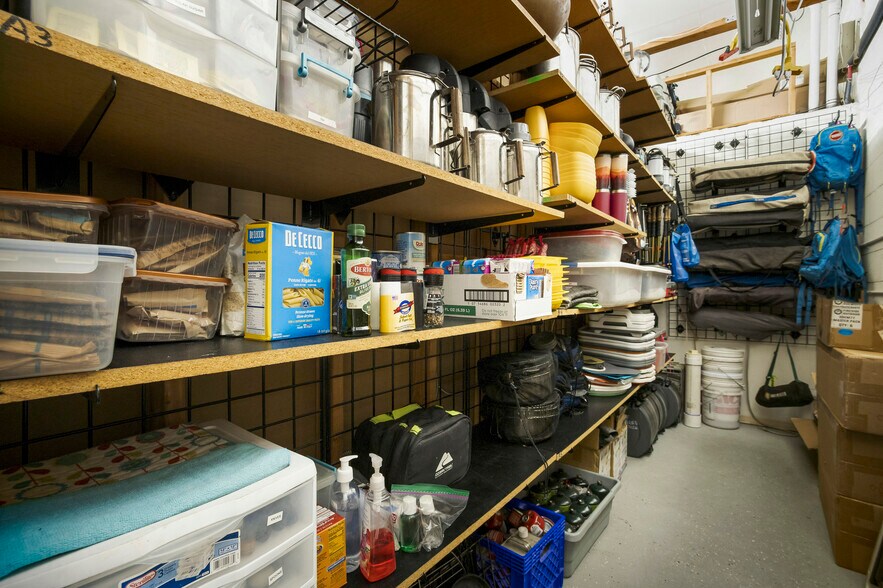 More Photos Of 1633-1651 Boulder City Pky, Boulder City General Retail For Sale