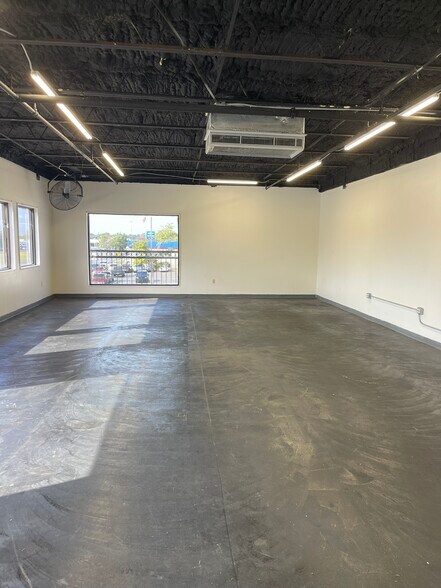 More Photos Of 5830 S Sherwood Forest Blvd, Baton Rouge Freestanding For Lease