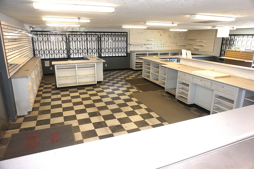 More Photos Of 11810 I Ave, Hesperia Warehouse For Sale