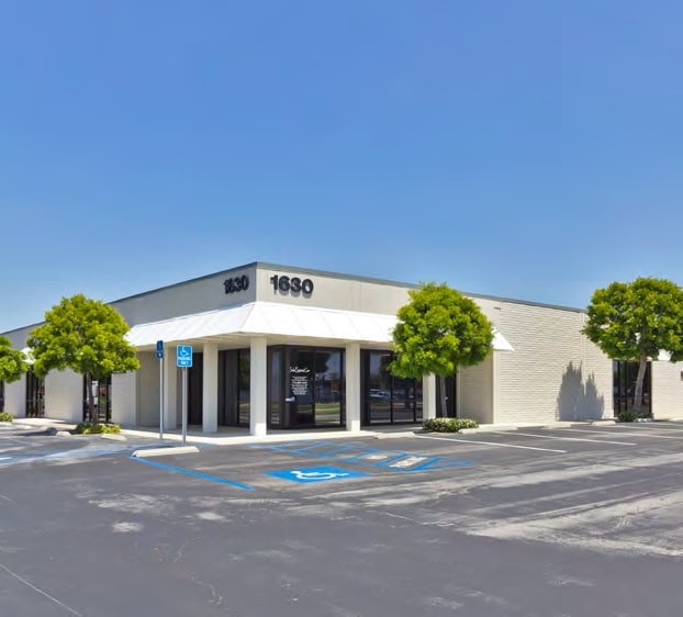 More Photos Of 1591 S Sinclair St, Anaheim Unknown For Lease