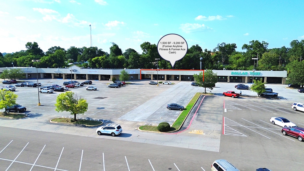 More Photos Of 3826-3900 Troup Hwy, Tyler Storefront For Lease