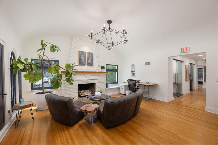 More Photos Of 1913-1915 Hyperion Ave, Los Angeles Loft Creative Space For Sale