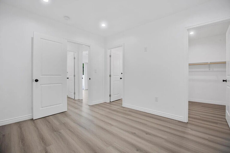 More Photos Of 1736 N Sierra Bonita Ave, Pasadena Land For Sale
