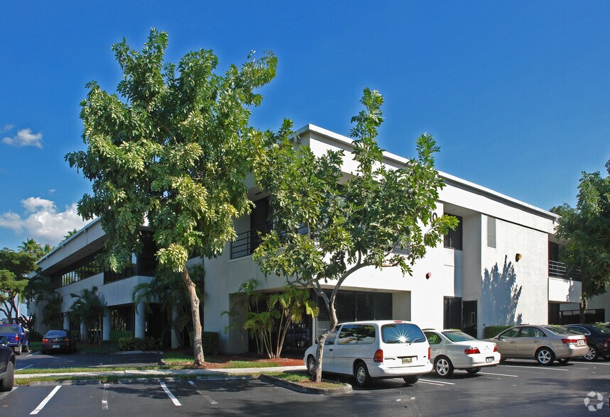 Primary Photo Of 5310 NW 33rd Ave, Fort Lauderdale Office For Lease