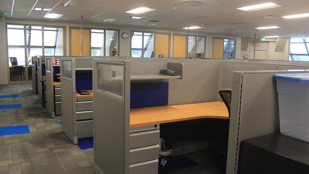 More Photos Of 1 Independent Dr, Jacksonville Office For Sale