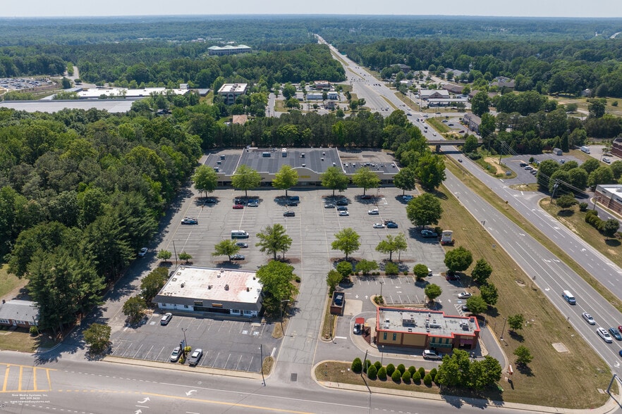 Primary Photo Of 9159-9173 Atlee Rd, Mechanicsville General Retail For Sale