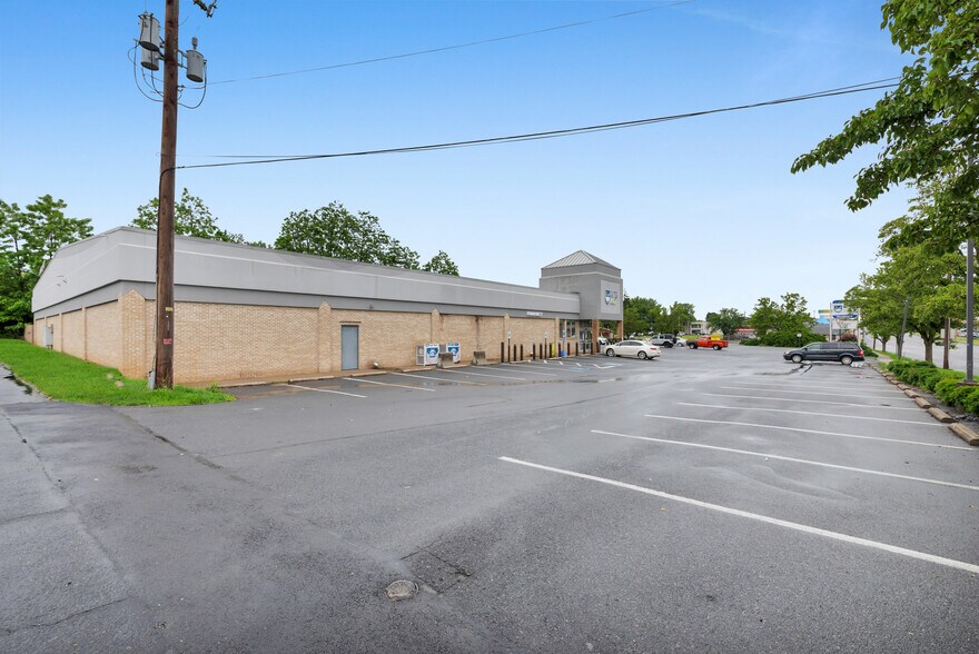 More Photos Of 1781 Stefko Blvd, Bethlehem Drugstore For Lease