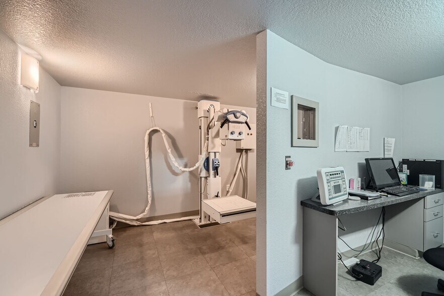 More Photos Of 112 S Denver Ave, Fort Lupton Medical For Lease