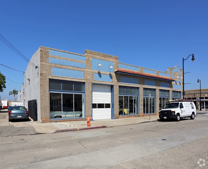 More Photos Of 418-424 W Chapman Ave, Orange Storefront For Lease