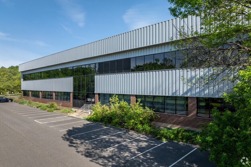 More Photos Of 45 Technology Dr, Warren Office For Sale