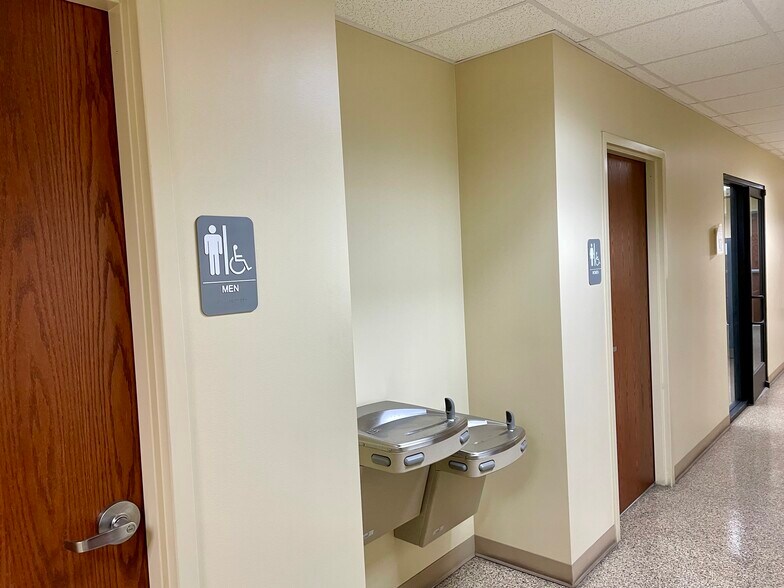 More Photos Of 400 Detroit Ave, Monroe Manufacturing For Lease