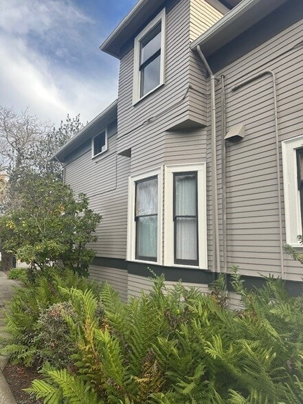 More Photos Of 874 Gravenstein Hwy, Sebastopol Office For Lease