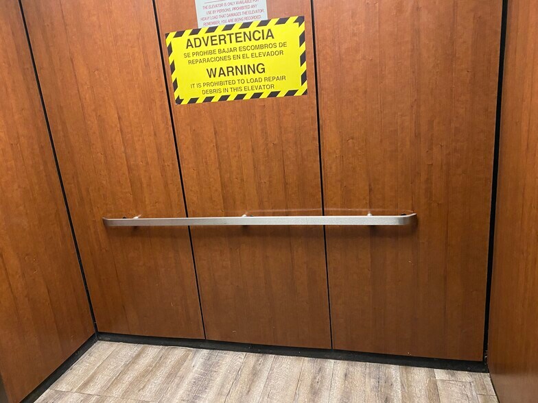 More Photos Of 5911 NW 173rd Dr, Hialeah Office For Lease