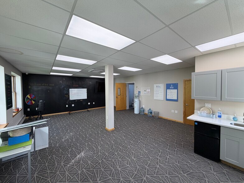 More Photos Of 42 Richmond Ter, Staten Island Office For Lease
