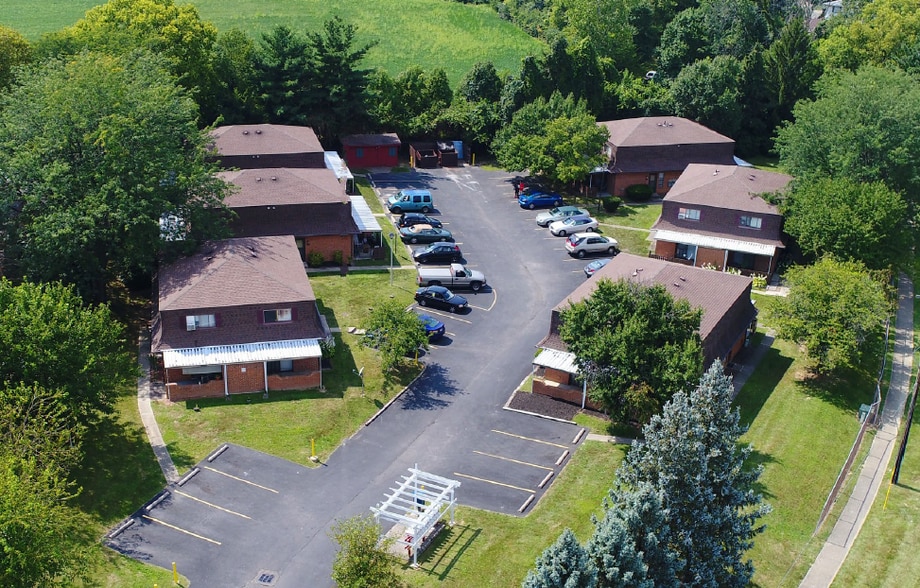 Primary Photo Of 2483-2539 Courtright Rd, Columbus Apartments For Sale