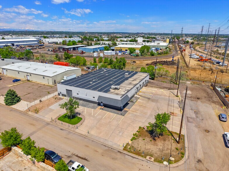 More Photos Of 5981 Marion Dr, Denver Warehouse For Sale