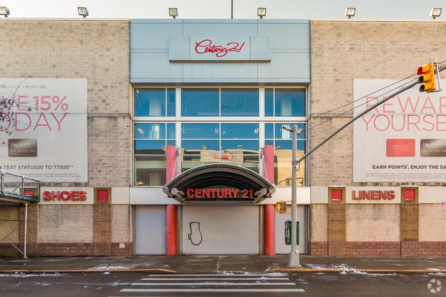 More Photos Of 423 88th St, Brooklyn Parking Garage For Lease