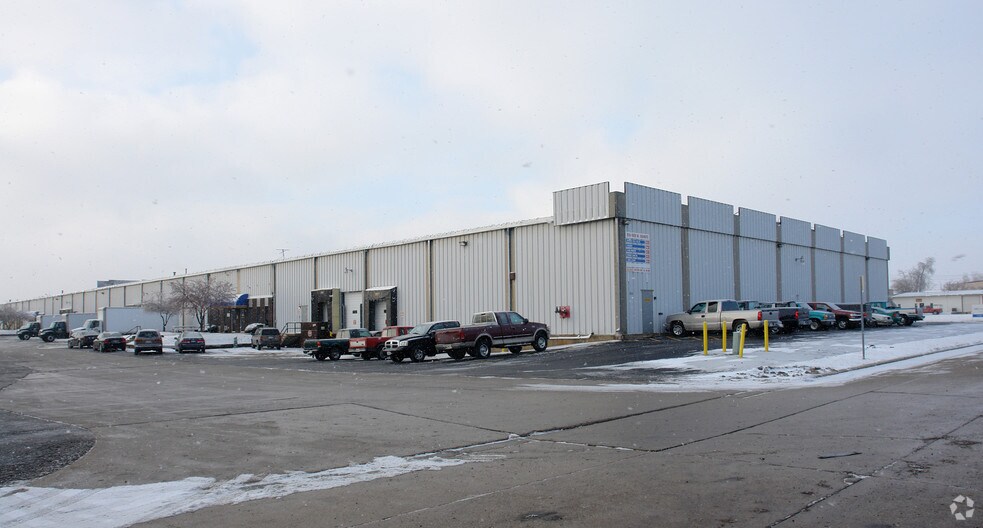 More Photos Of 1616 W Chanute Rd, Peoria Unknown For Lease