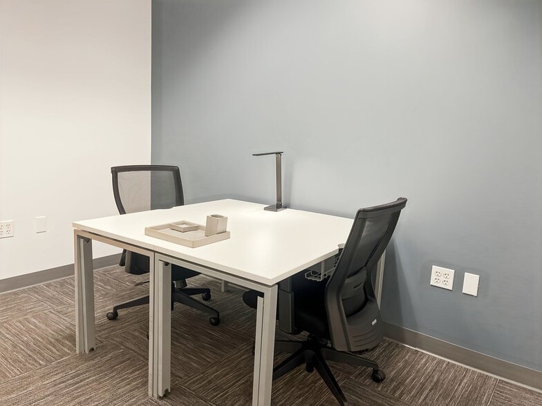 More Photos Of 1 Oakwood Dr, Scranton Coworking Space