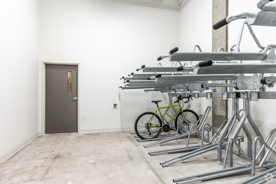 More Photos Of 1611 NW Marshall St, Portland Apartments For Sale