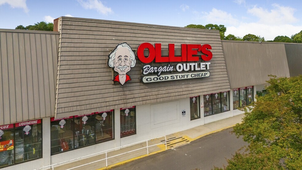 More Photos Of 1403-1493 E Franklin Blvd, Gastonia Unknown For Lease