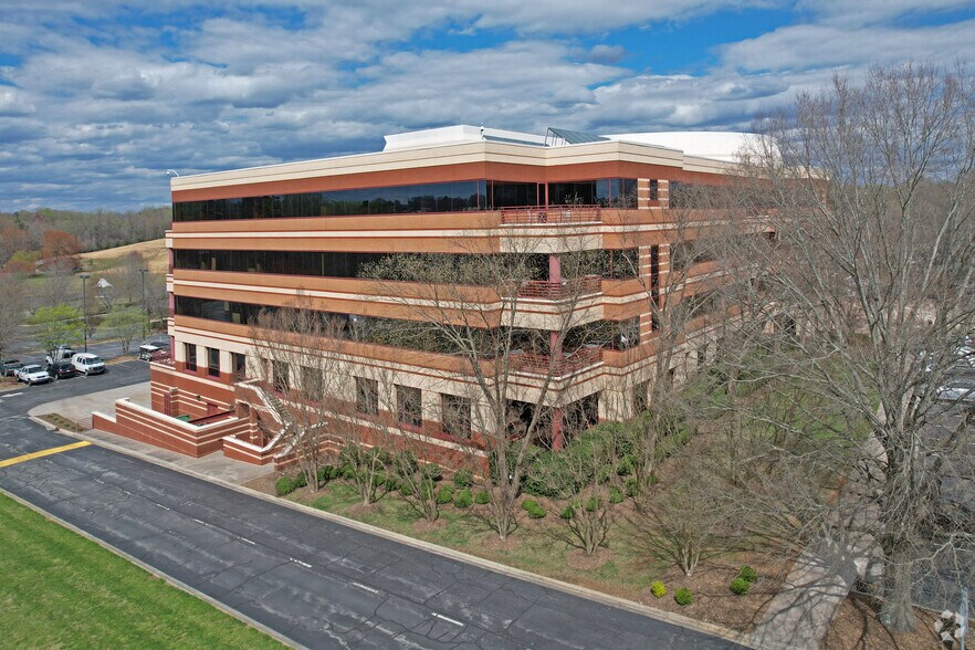 More Photos Of 1000 E Hanes Mill Rd, Winston-Salem Office For Sale