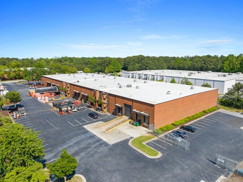 More Photos Of 2775 Bankers Industrial Dr, Atlanta Distribution For Lease