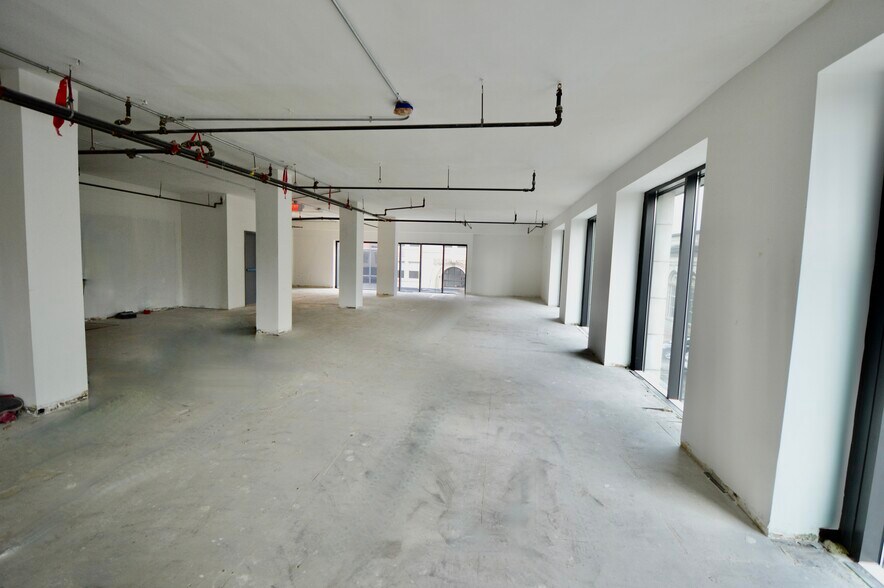 More Photos Of 535 Madison Ave, Covington Office For Lease