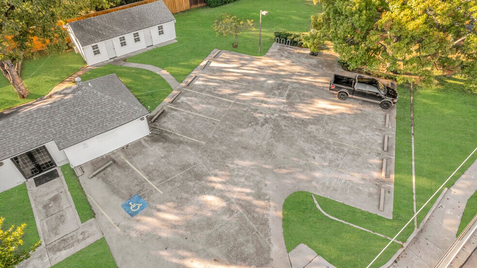 More Photos Of 600 S Davis Dr, Arlington Office For Lease