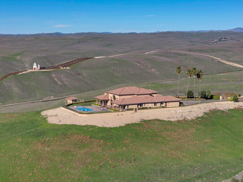 More Photos Of 1990 46, Shandon Land For Sale