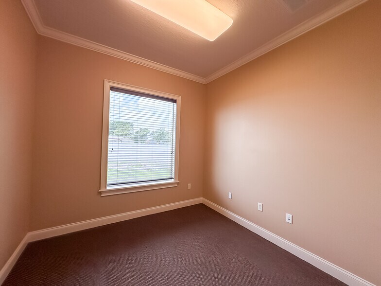 More Photos Of 1611 Harden Blvd, Lakeland Office For Lease