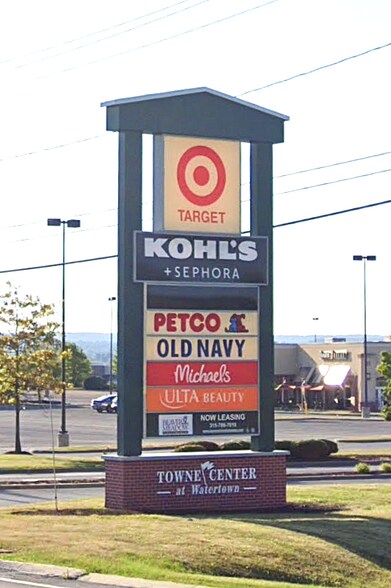 More Photos Of Towne Center at Watertown, Watertown Restaurant For Lease