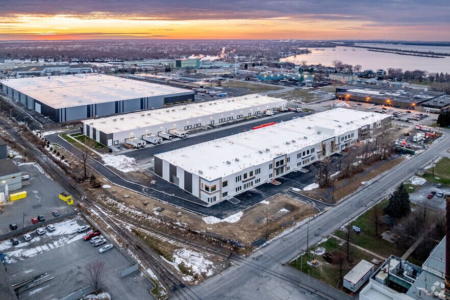 More Photos Of 160 Av D'ibéria, Candiac Industrial For Lease