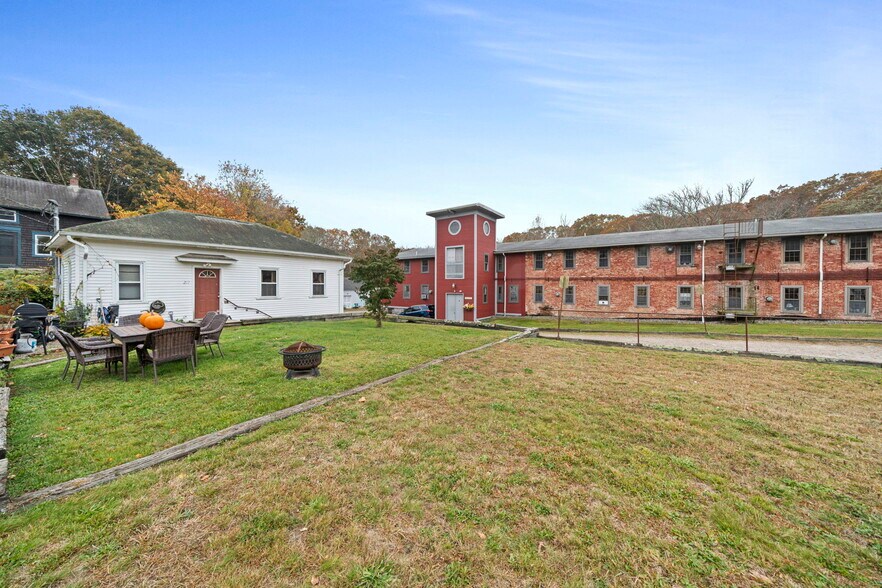 More Photos Of 215 Shady Lea Rd, North Kingstown Warehouse For Sale