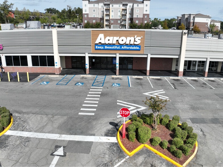 More Photos Of 2020 W Pensacola St, Tallahassee Storefront For Lease