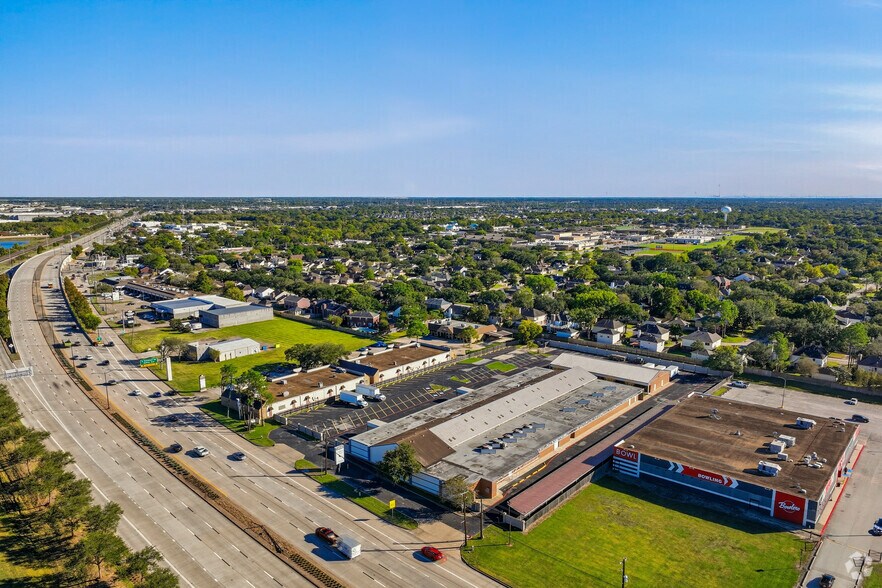 More Photos Of 4779-4781 S Main St, Stafford Office For Lease