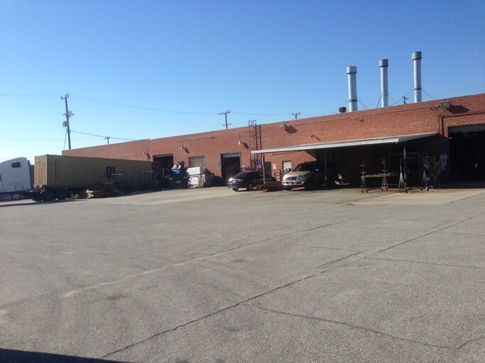 More Photos Of 8236-8238 Lankershim Blvd, North Hollywood Warehouse For Lease